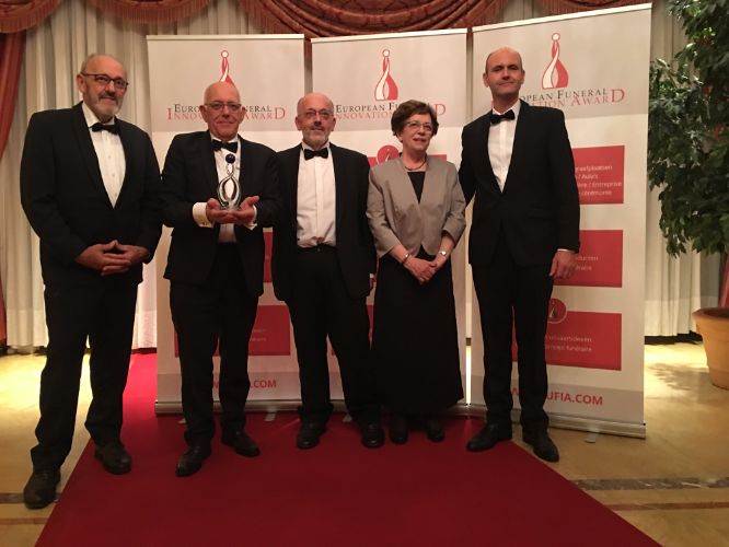 Eraly wint European Funeral Innovation Award (2)