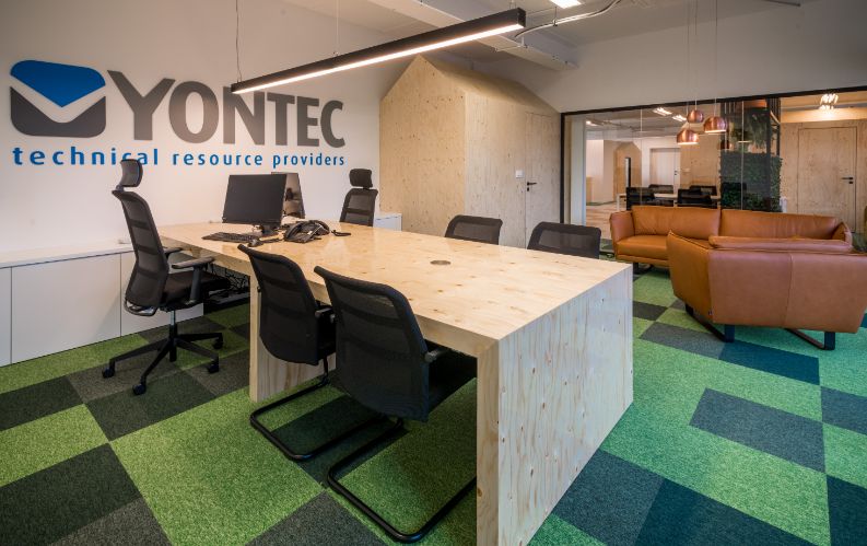 Kantoorinrichting - Yontec (1)