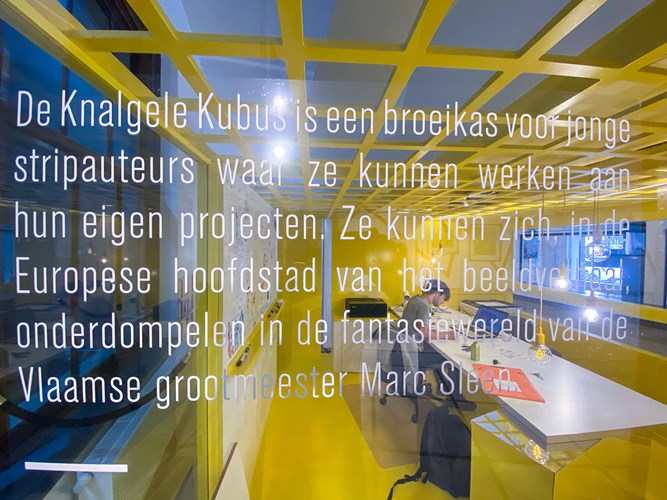 De knalgele kubus (7)