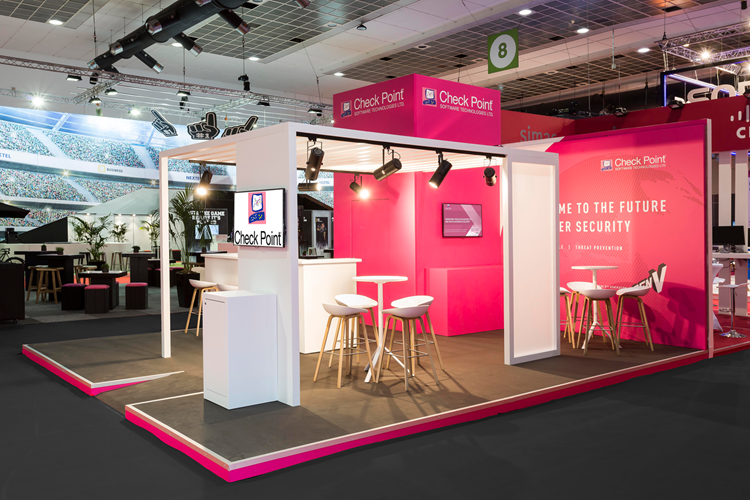 Pretty in pink op de beurs!  (1)