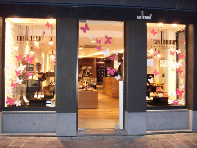 Retail - Van Bommel Antwerpen/Brugge (lente) (7)